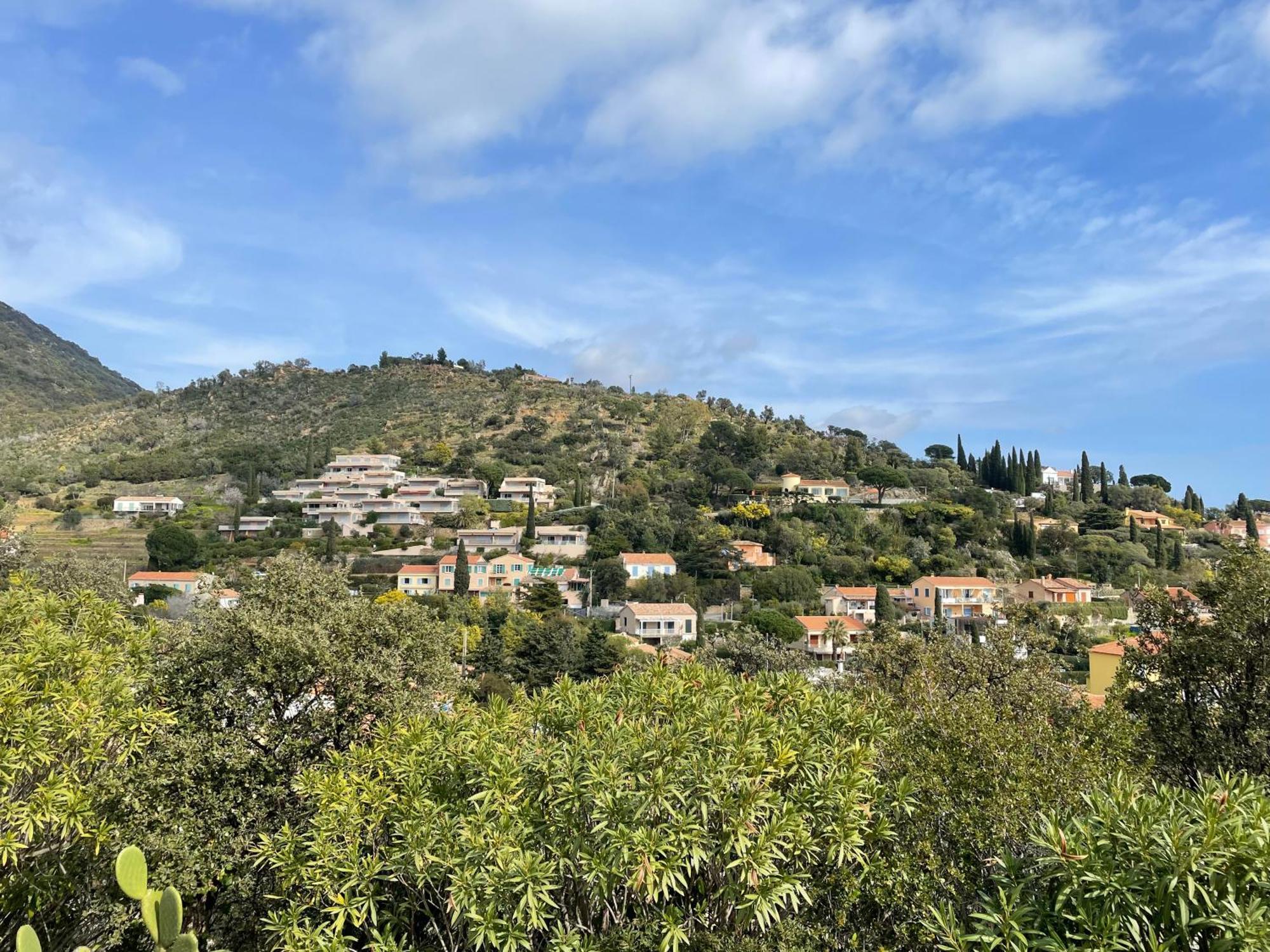 Vue De La Fossette 5mn A Pied Proche Du Centre * Le Lavandou